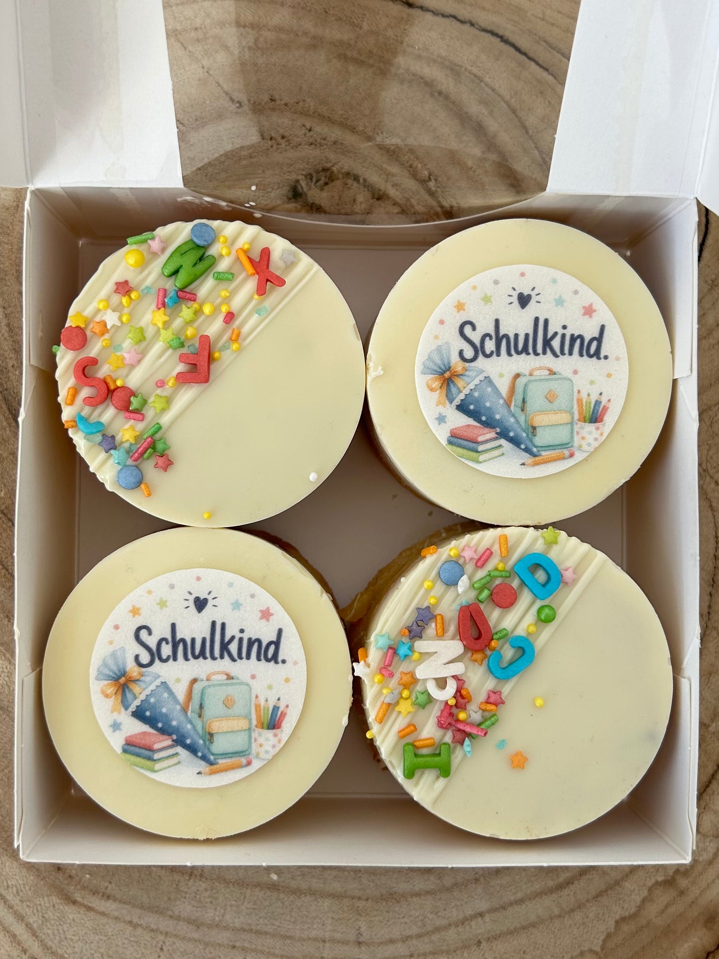 Schulkind blau